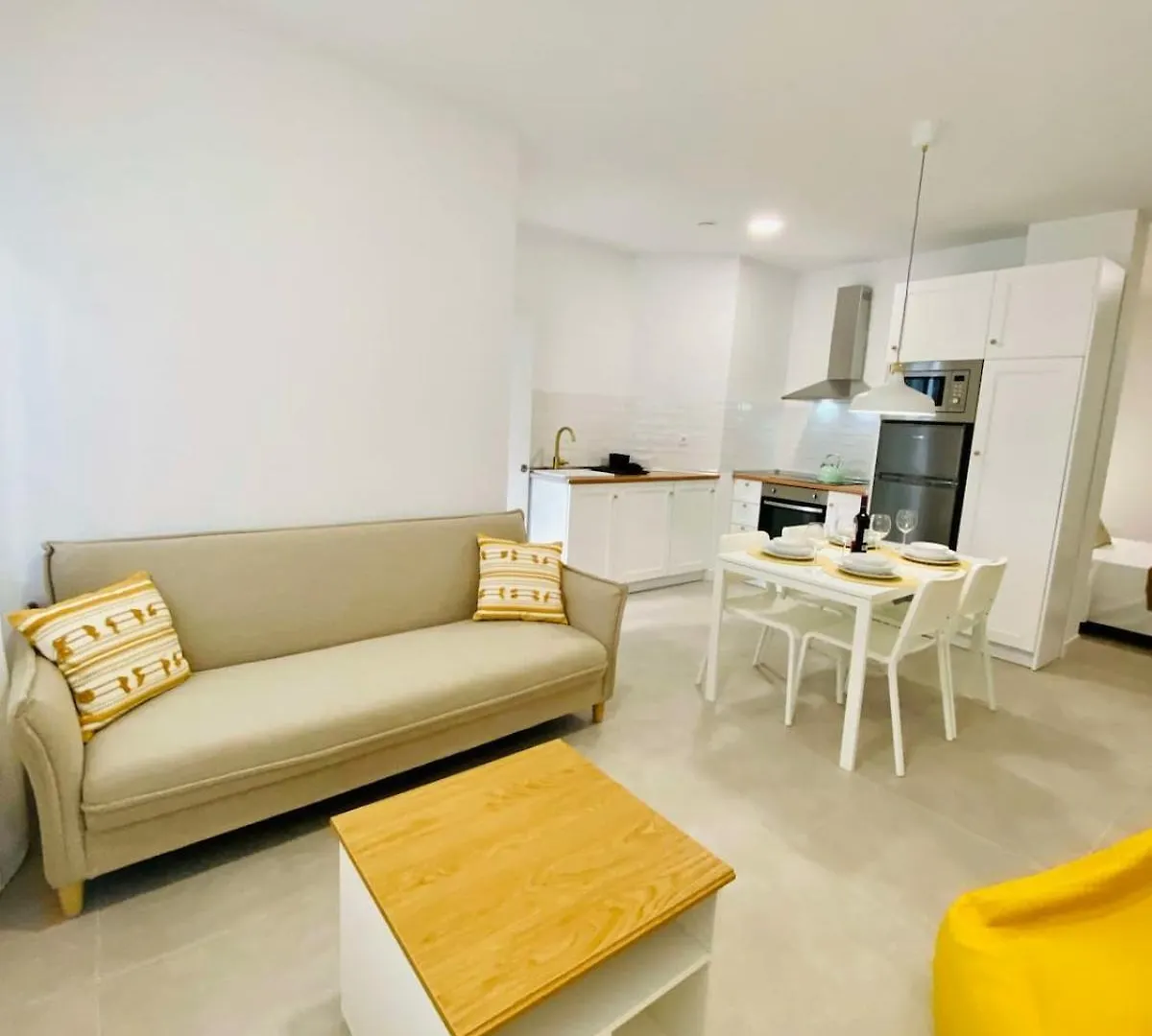 Shr047 Chic Estudio En El Centro De Nerja